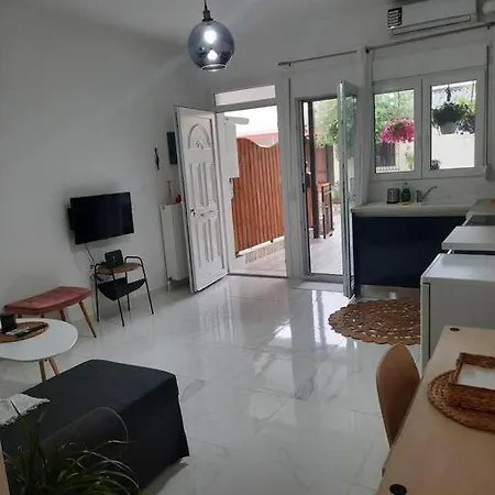 House In Diavata, Thessaloniki, Greece Daire *