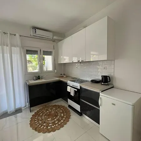 Daire House In Diavata, Thessaloniki, Greece *