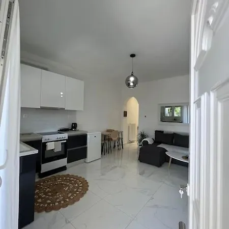 House In Diavata, Thessaloniki, Greece سالونيك